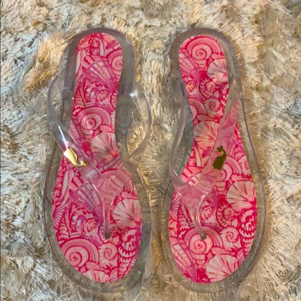 Vineyard Vines designer flip flops